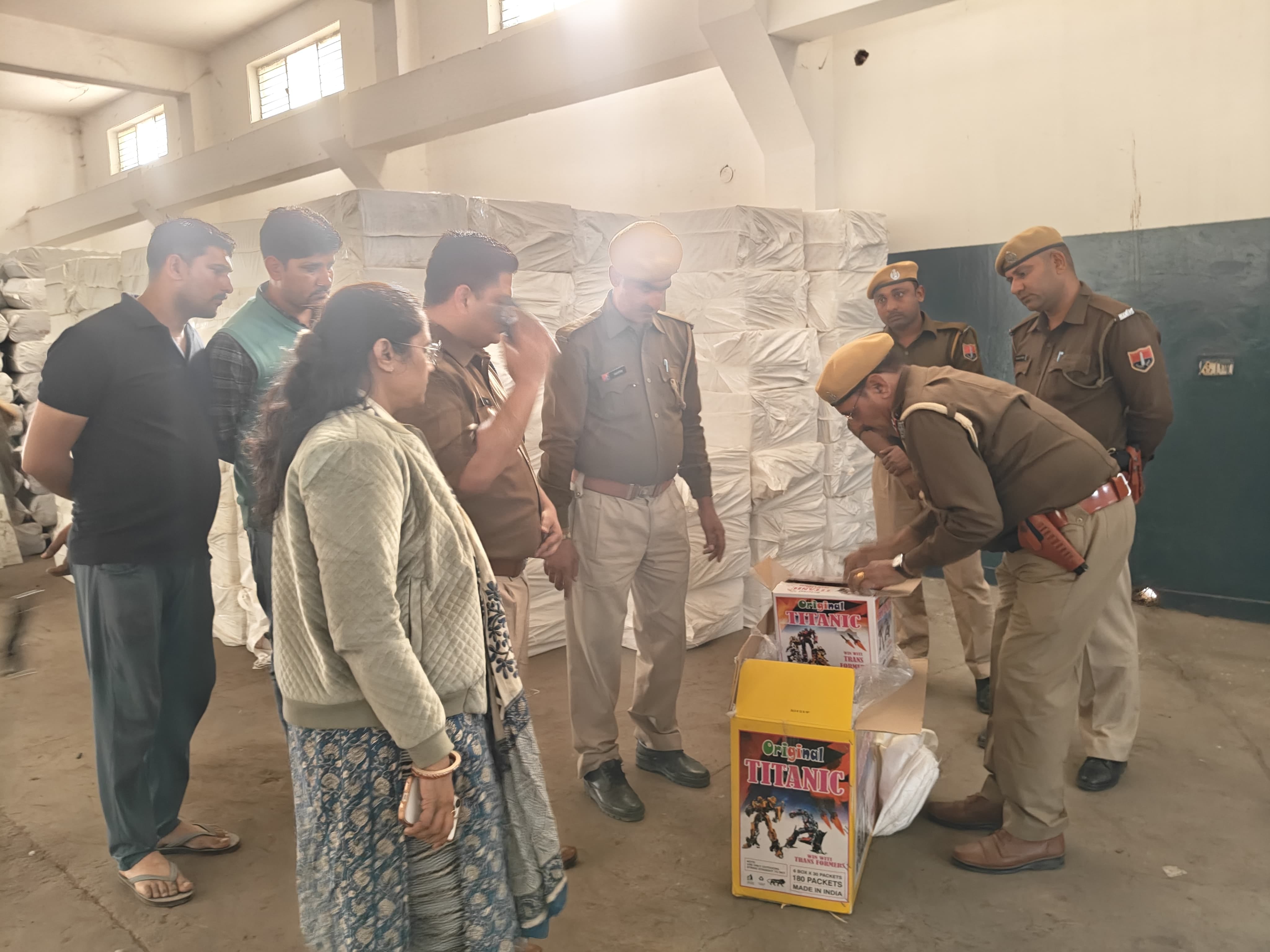 भिवाड़ी में दो अवैध पटाखें फैक्ट्री सीज।