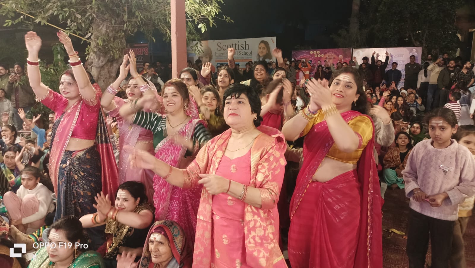 शामली हनुमान धाम पर,श्री महाकाल मित्र मंडल द्वारा संकीर्तन  महोत्सव  में  सजी भोले  शंकर की झां