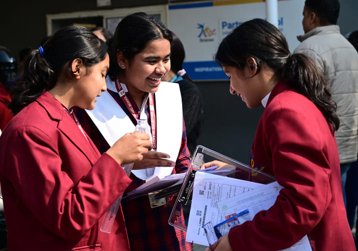 हल्द्वानी में मंगलवार से शुरू हुई सीबीएसई बोर्ड की परीक्षा। सेंट पाॅल स्कूल से गणित का पेपर देक हल्द्वानी में मंगलवार से शुरू हुई सीबीएसई बोर्ड की परीक्षा। सेंट पाॅल स्कूल से गणित का पेपर देक