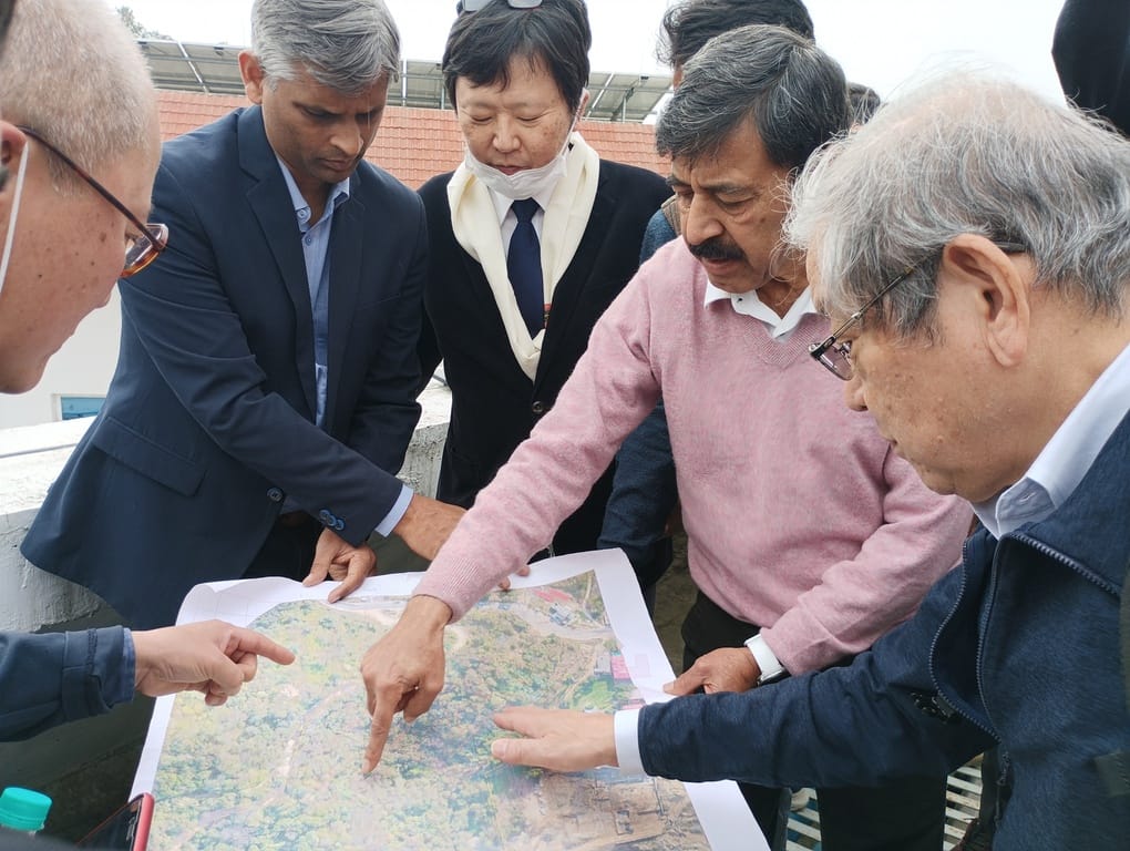 डॉ. राधाकृष्णन मेडिकल कॉलेज हमीरपुर स्थित जोलसप्पड़ पहुंची जाइका टीम। संवाद डॉ. राधाकृष्णन मेडिकल कॉलेज हमीरपुर स्थित जोलसप्पड़ पहुंची जाइका टीम। संवाद