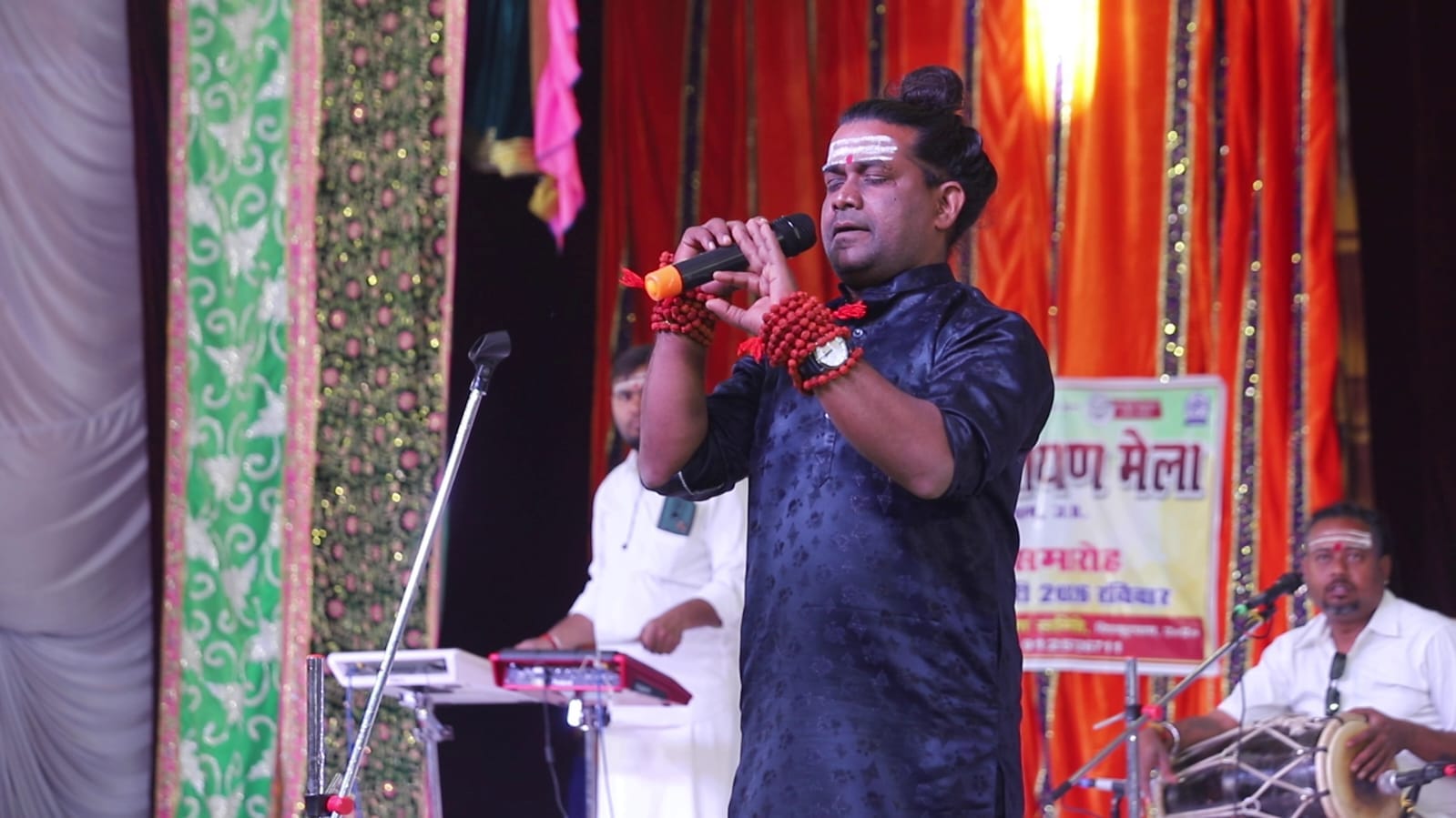 फोटो न- 19सीकेटीपी 10 - सांस्कृतिक कार्यक्रम में मटकी नृत्य पेश करती कलाकारा । आयोजक। संवाद फोटो न- 19सीकेटीपी 10 - सांस्कृतिक कार्यक्रम में मटकी नृत्य पेश करती कलाकारा । आयोजक। संवाद