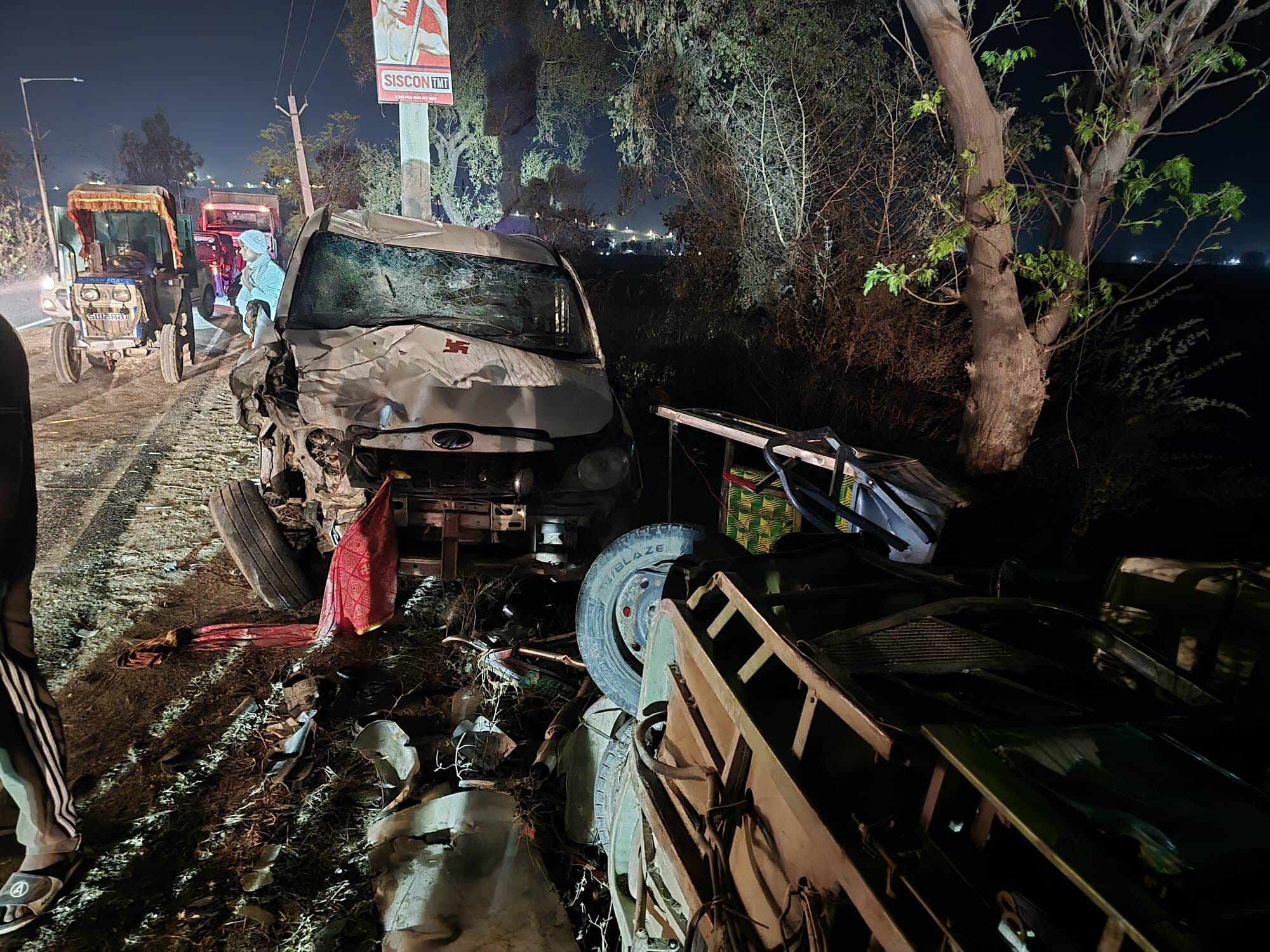 हादसे के बाद अस्पताल में भर्ती लोग