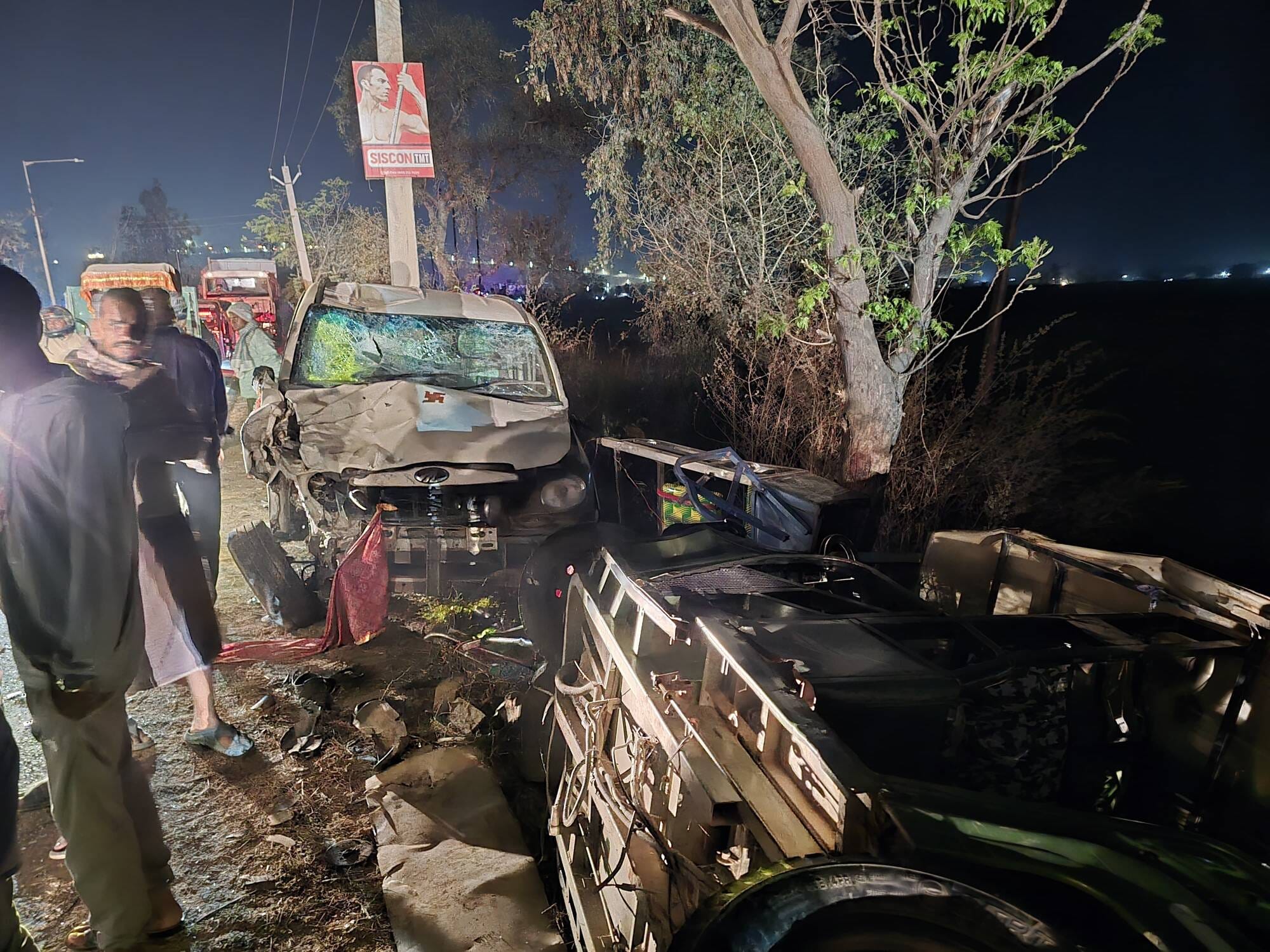 हादसे के बाद अस्पताल में भर्ती लोग