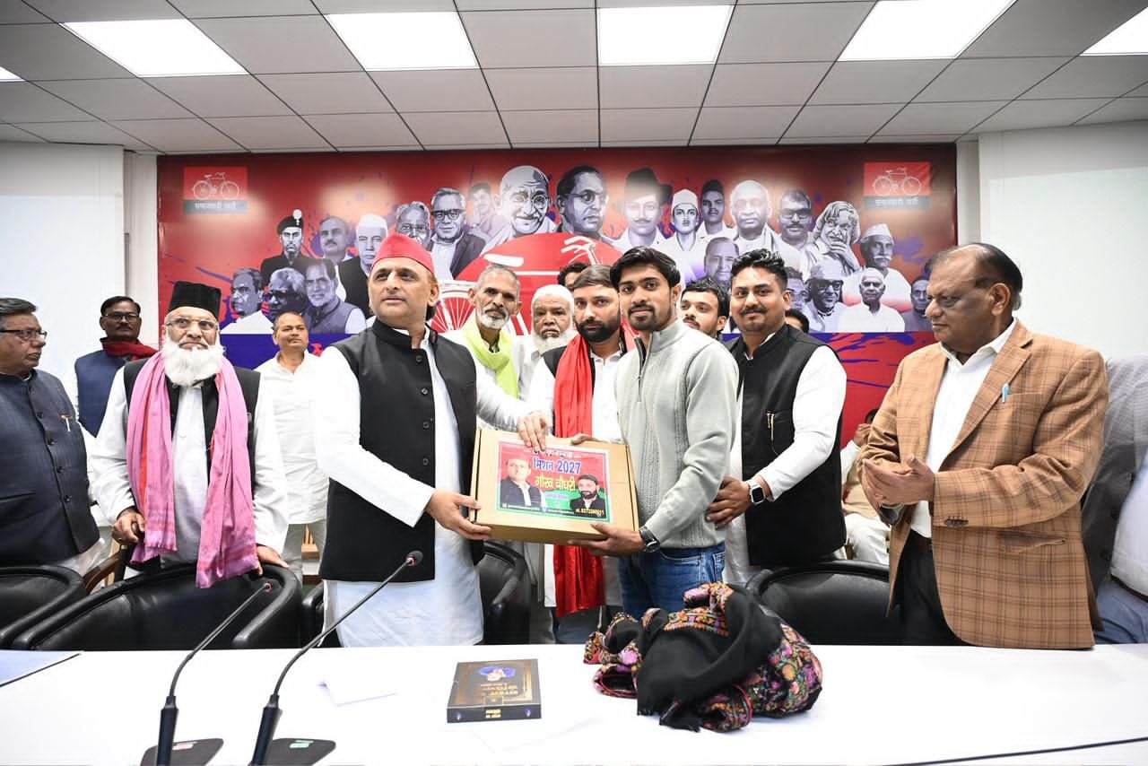 पीएम श्री जवाहर नवोदय विद्यालय में कागज से उकेरा भारत, छठी के छात्रों ने दिखाई रचनात्मक प्रतिभा