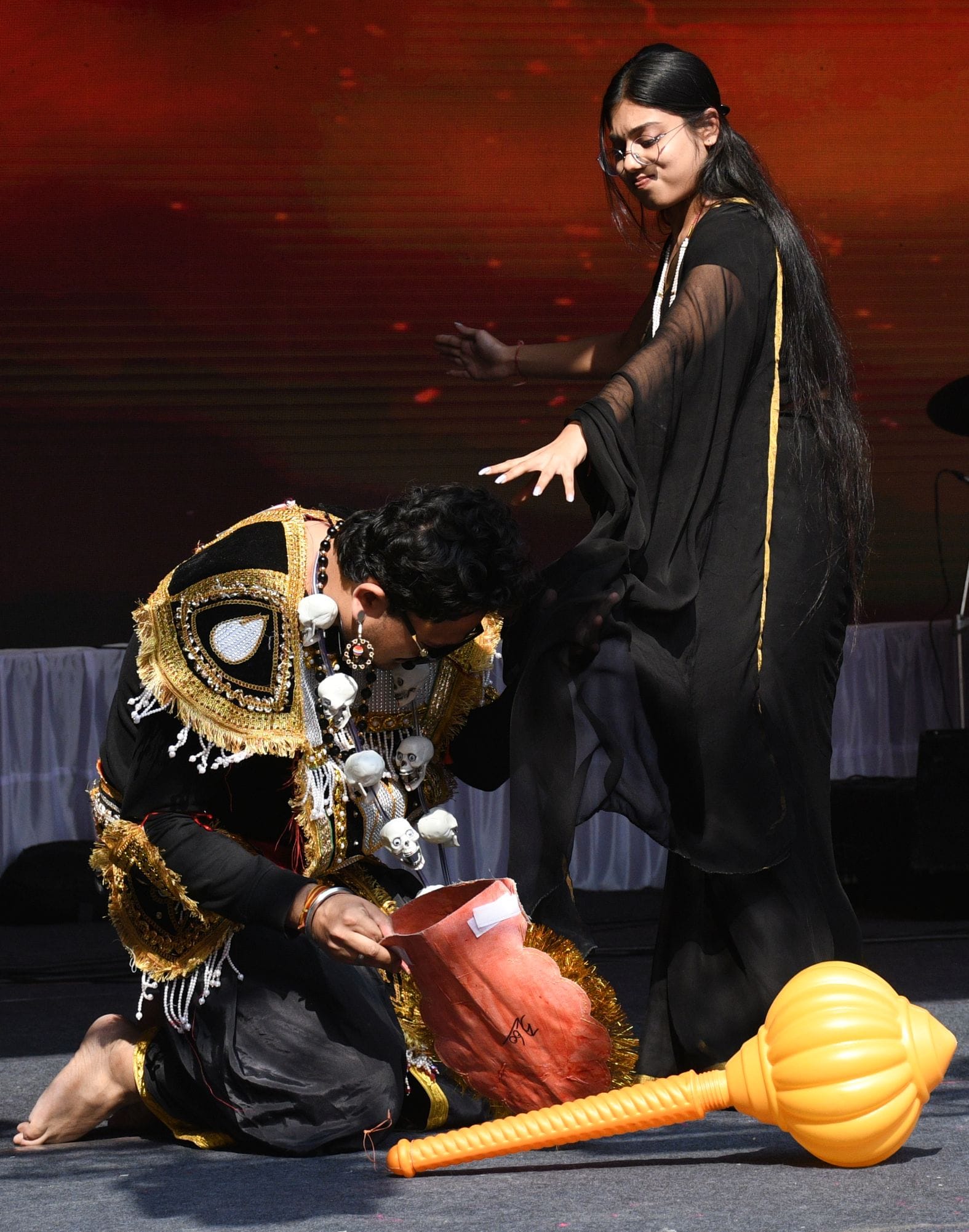 श्री रामस्वरूप कॉलेज के वार्षिकोत्सव में विद्यार्थियों ने प्रतिभा दिखाई।
