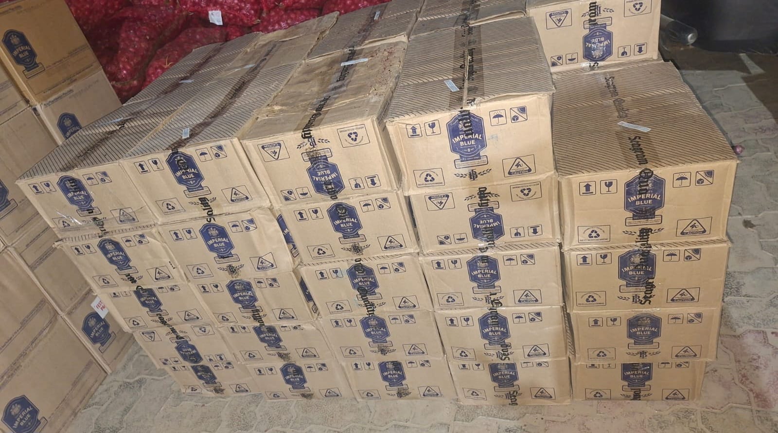 अवैध शराब की बड़ी खेप बरामद