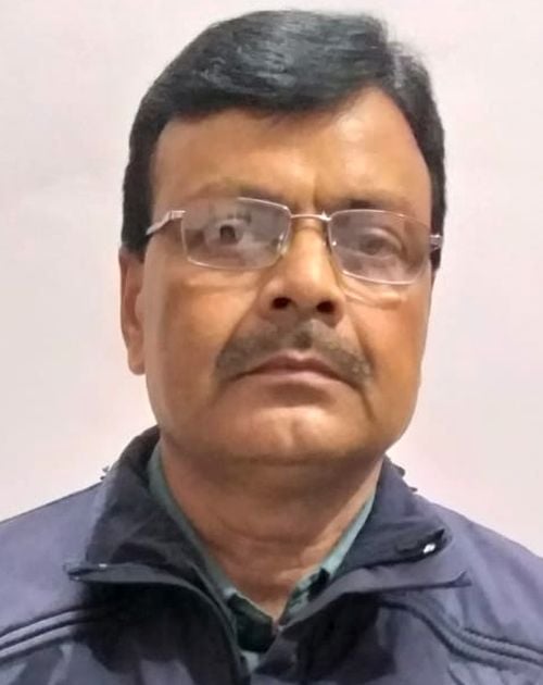 फोटो 20 एमएएचपी 10 परिचय-नगाराडांग टंकी के पास जांच करती तीन सदस्यीय टीम। संवाद फोटो 20 एमएएचपी 10 परिचय-नगाराडांग टंकी के पास जांच करती तीन सदस्यीय टीम। संवाद
