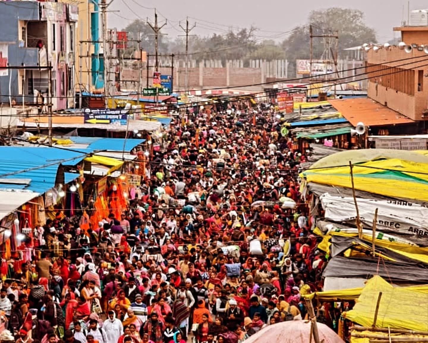 कुबेरेश्वरधाम में टूटा रिकॉर्ड, समापन पर श्रद्धालुओं का सैलाब और जाम से जूझता शहर कुबेरेश्वरधाम में टूटा रिकॉर्ड, समापन पर श्रद्धालुओं का सैलाब और जाम से जूझता शहर