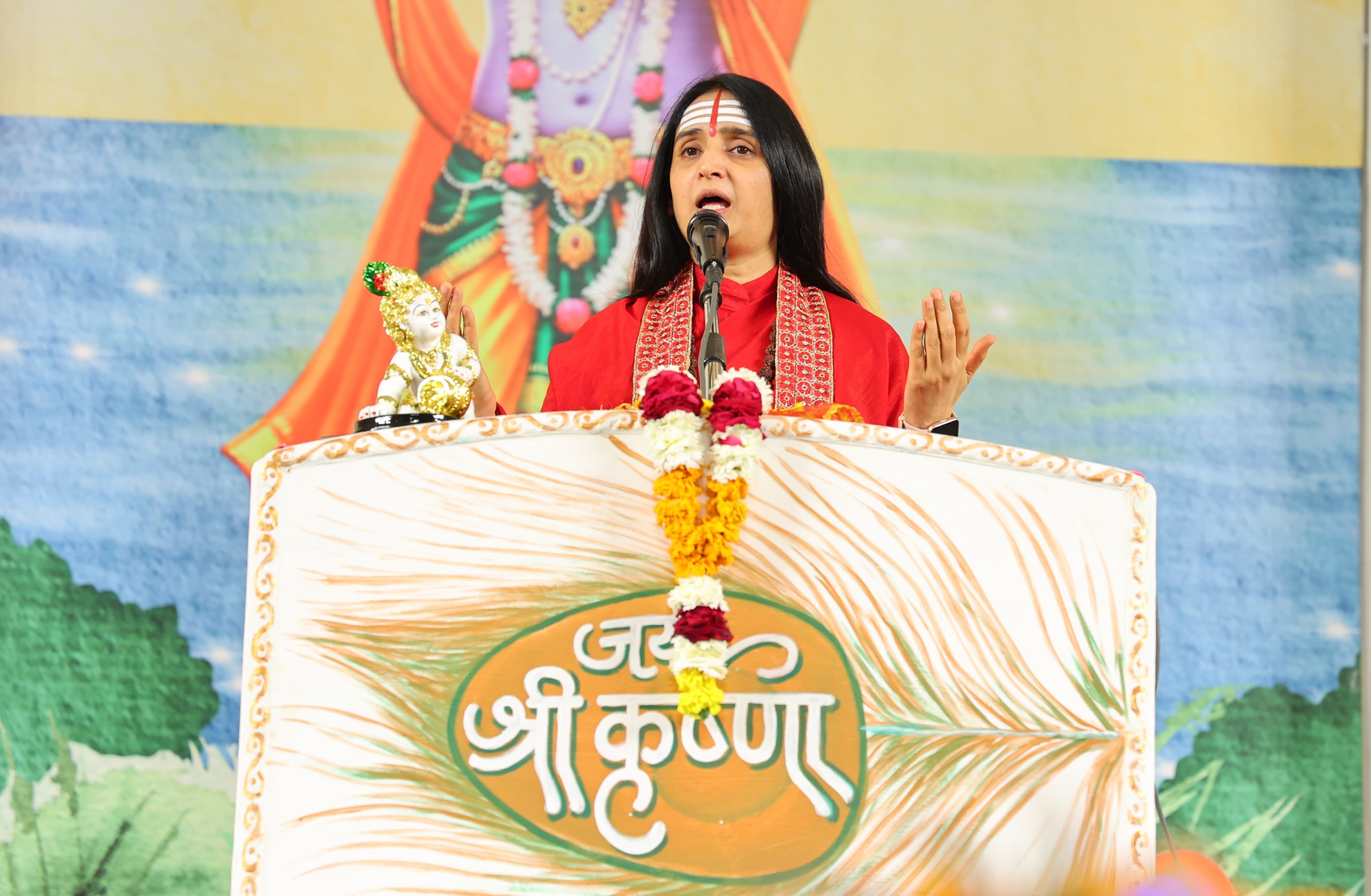 कुरुक्षेत्र। श्रीमद्भागवत कथा के दौरान प्रवचन करती कालिंदी भारती। स्वयं कुरुक्षेत्र। श्रीमद्भागवत कथा के दौरान प्रवचन करती कालिंदी भारती। स्वयं