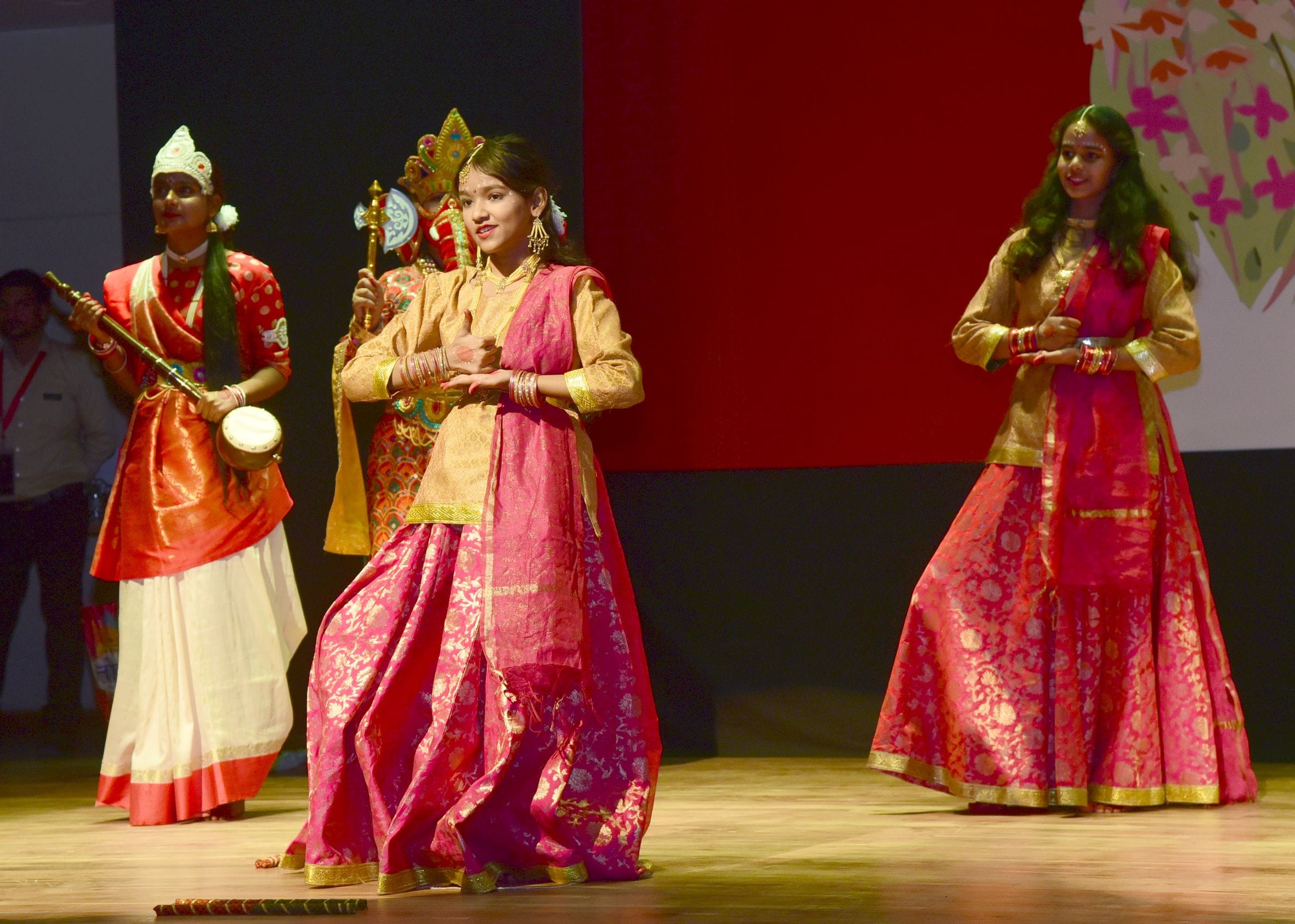 मृदंगम में दिखा कला और सांस्कृतिक चेतना का संगम मृदंगम में दिखा कला और सांस्कृतिक चेतना का संगम
