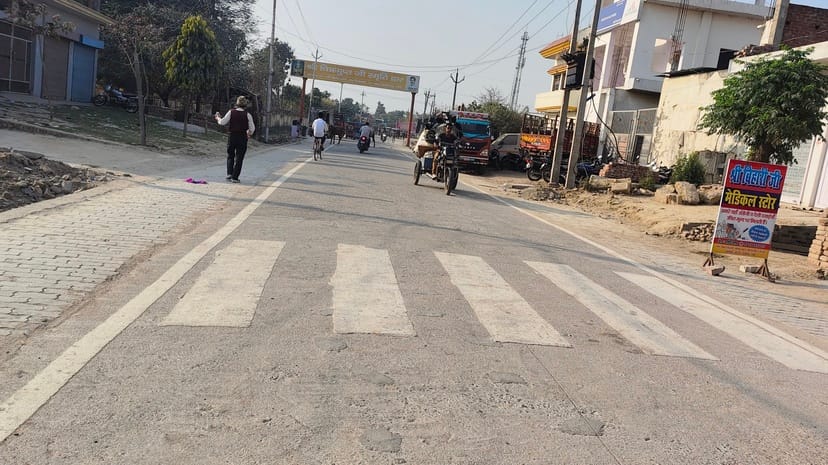बनकर तैयार श्मशान घाट वाला सीसी मार्ग। संवाद बनकर तैयार श्मशान घाट वाला सीसी मार्ग। संवाद