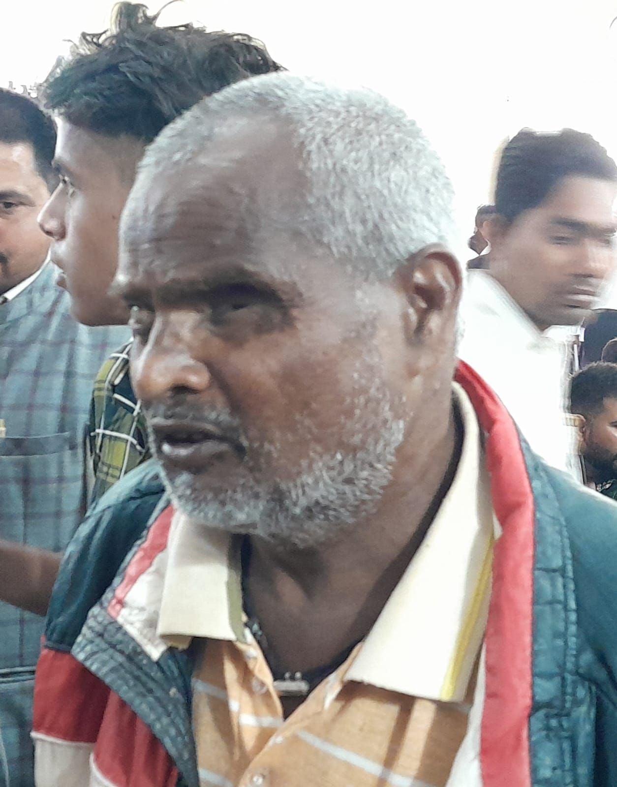 फोटो-14-बीघापुर में फरियादियों की शिकायतें सुनतीं सीडीओ व अन्य अधिकारी। संवाद फोटो-14-बीघापुर में फरियादियों की शिकायतें सुनतीं सीडीओ व अन्य अधिकारी। संवाद