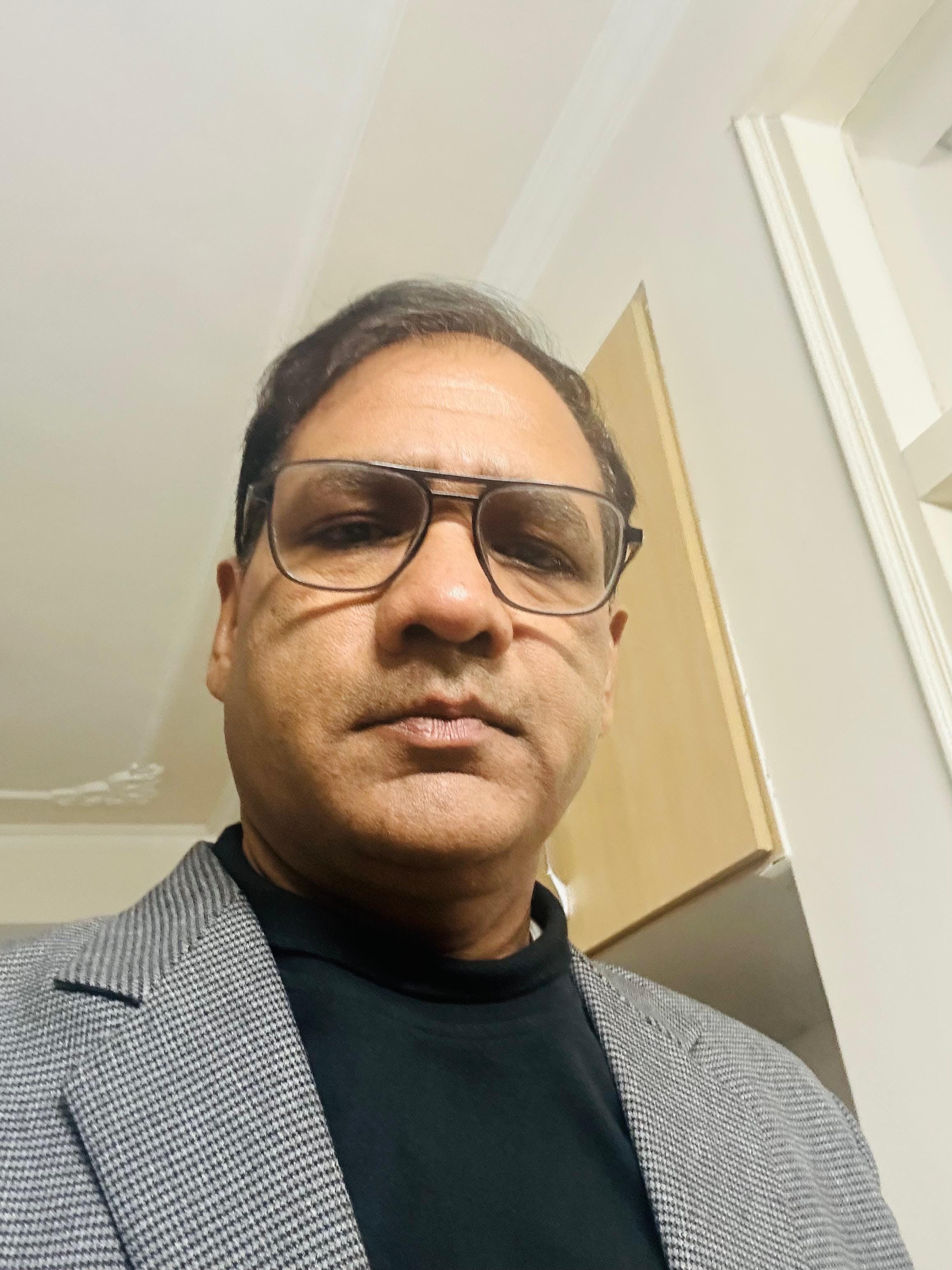 मनोज कुमार वशिष्ठ मनोज कुमार वशिष्ठ
