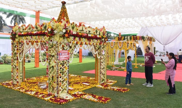पुष्प प्रदर्शनी एवं चित्रकला प्रतियोगिता  का हुआ आयोजन।