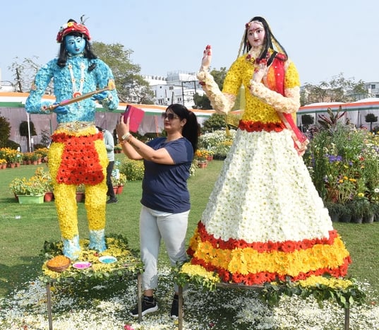 पुष्प प्रदर्शनी एवं चित्रकला प्रतियोगिता  का हुआ आयोजन।