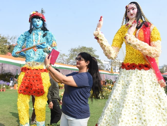 पुष्प प्रदर्शनी एवं चित्रकला प्रतियोगिता  का हुआ आयोजन।