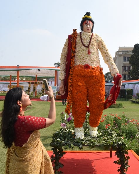 पुष्प प्रदर्शनी एवं चित्रकला प्रतियोगिता  का हुआ आयोजन।