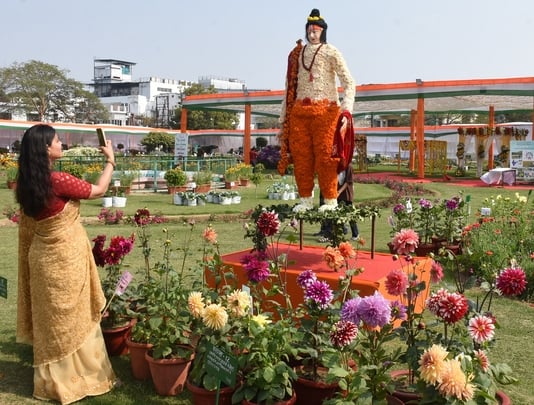 पुष्प प्रदर्शनी एवं चित्रकला प्रतियोगिता  का हुआ आयोजन।