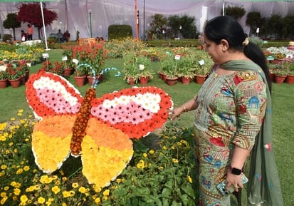 पुष्प प्रदर्शनी एवं चित्रकला प्रतियोगिता  का हुआ आयोजन।