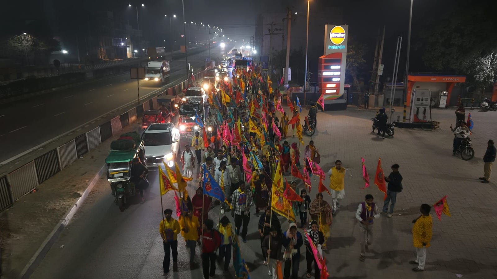 श्याम बाबा की जय। श्रीश्याम ध्वज यात्रा में जाते यात्री। संवाद
