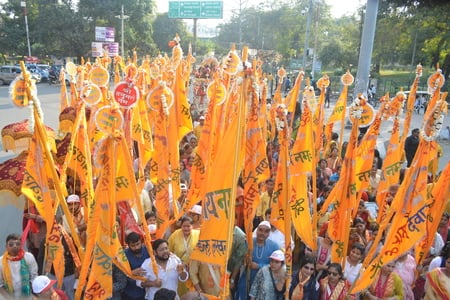 अवध में दिखा खाटू धाम, उमड़ी श्रद्धा