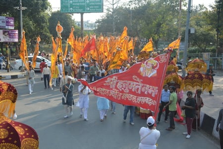 अवध में दिखा खाटू धाम, उमड़ी श्रद्धा