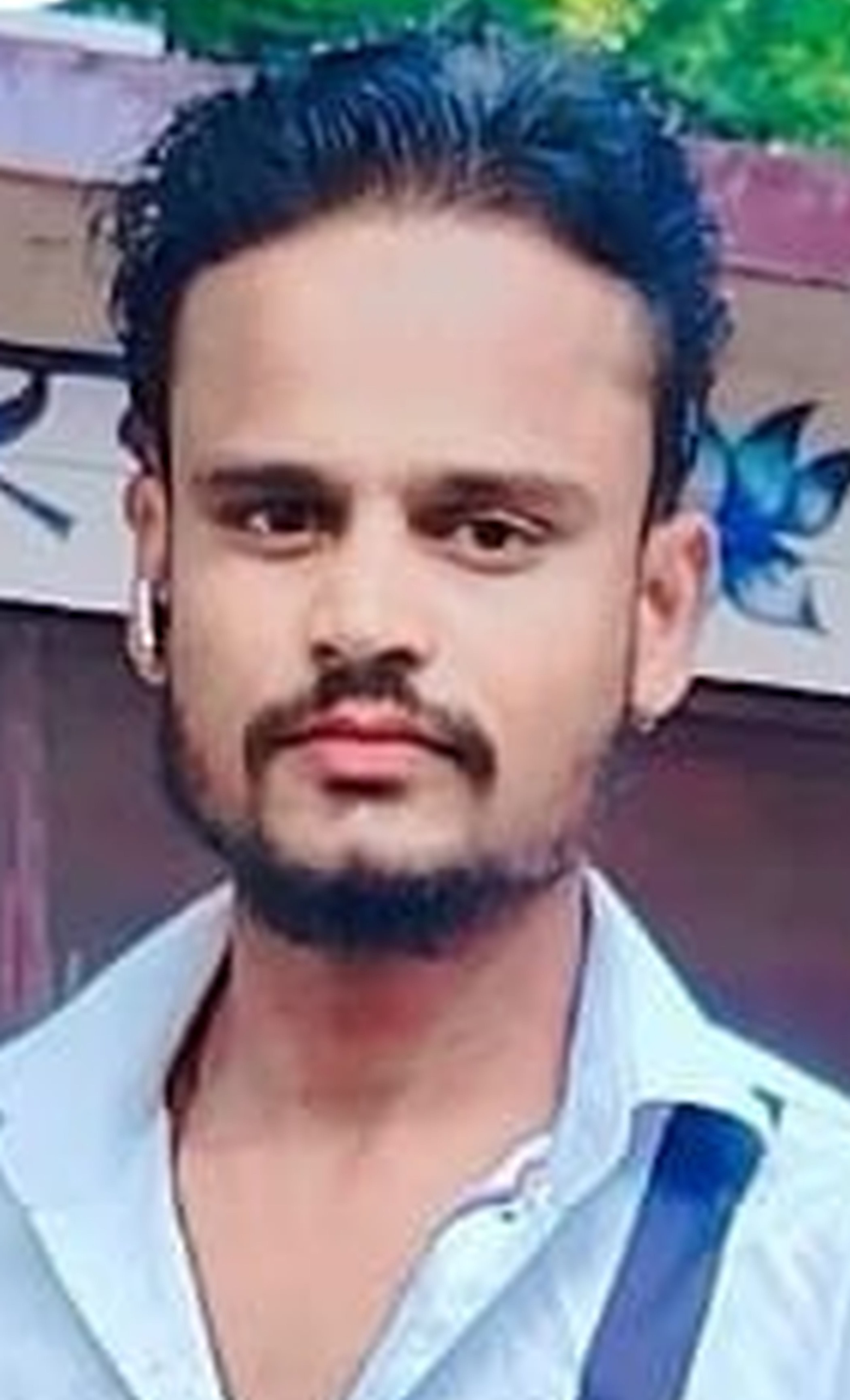 फाइल फोटो-26-विजय दिवाकर। स्रोत परिजन फाइल फोटो-26-विजय दिवाकर। स्रोत परिजन