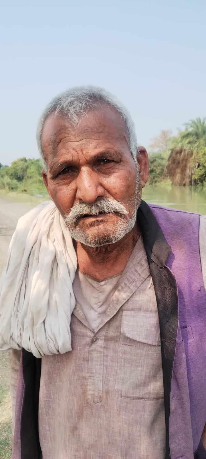 नहर ओवरफ्लो होने से खेत में भरा पानी। संवाद नहर ओवरफ्लो होने से खेत में भरा पानी। संवाद