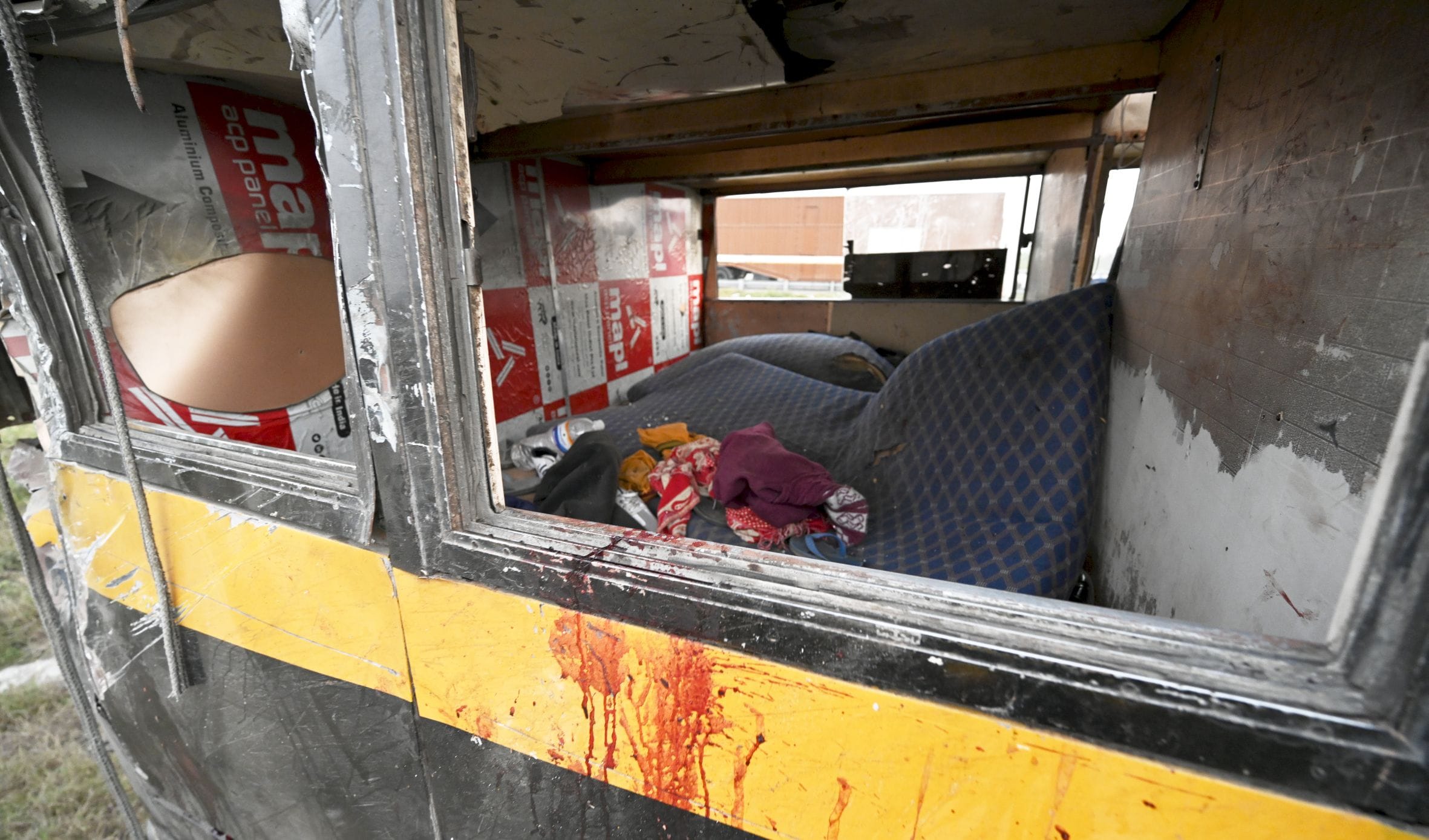 हादसे से संबंधित तस्वीरें। हादसे से संबंधित तस्वीरें।