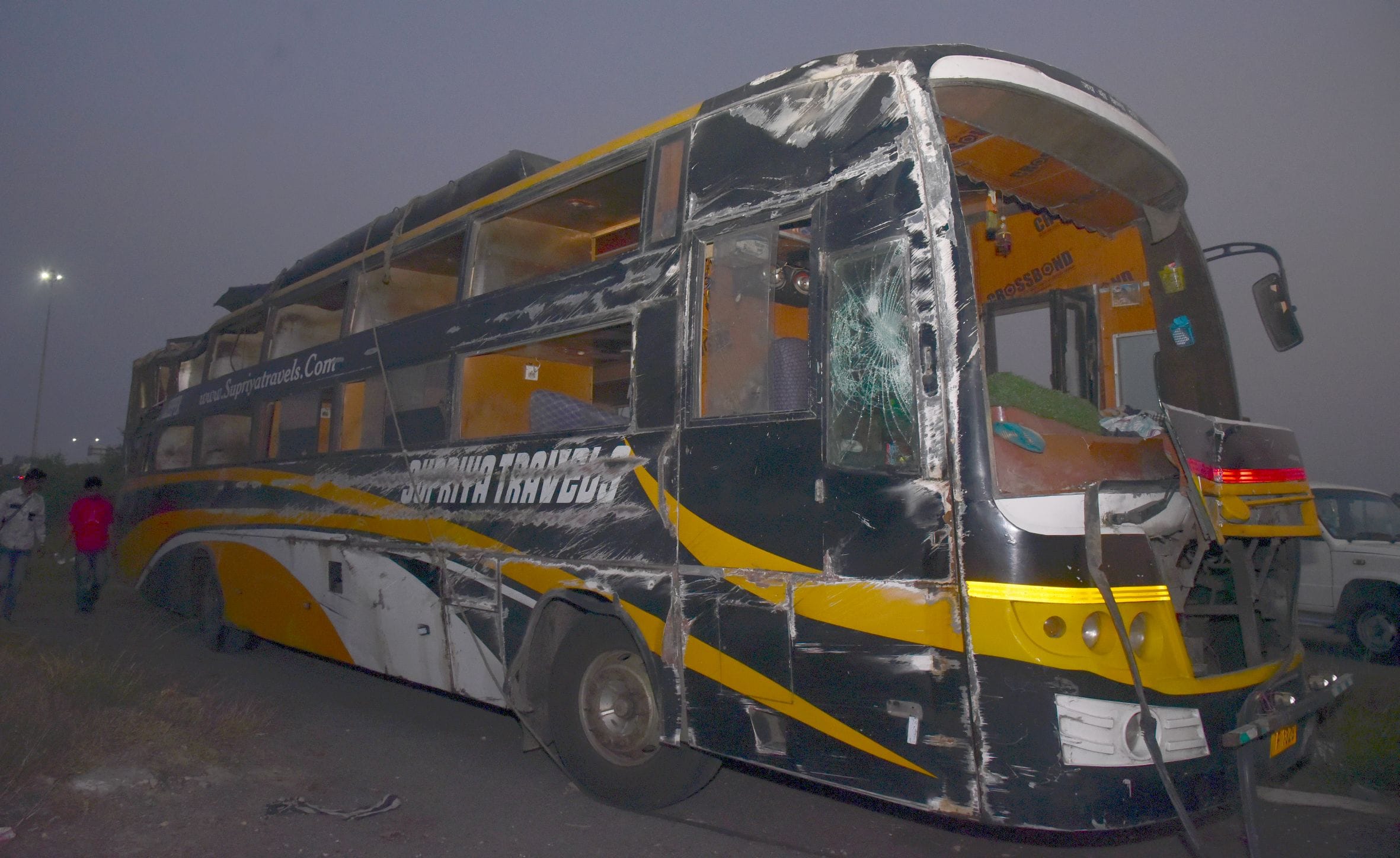 हादसे से संबंधित तस्वीरें। हादसे से संबंधित तस्वीरें।