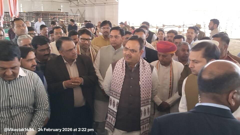 प्रधानमंत्री मोदी की जनसभा को लेकर सीएम ने लिया तैयारियों का जायजा