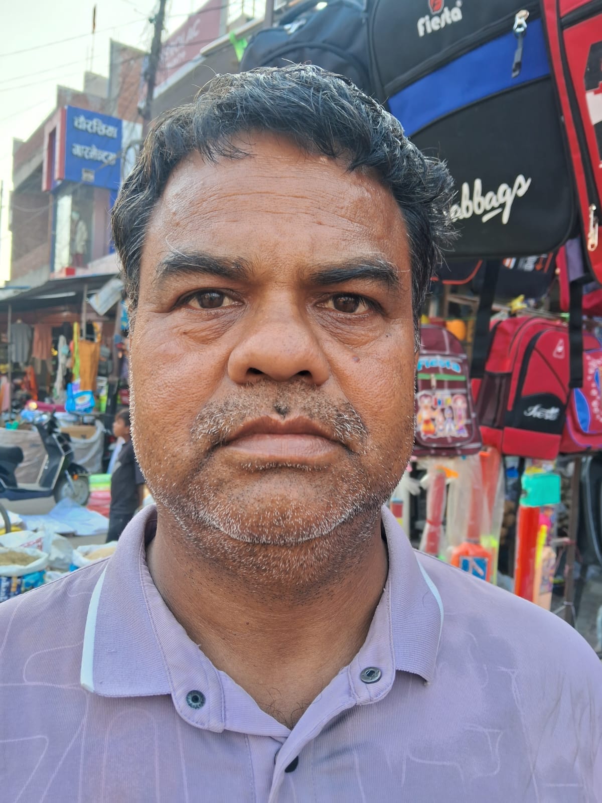 बालक चौरसिया दुकानदार