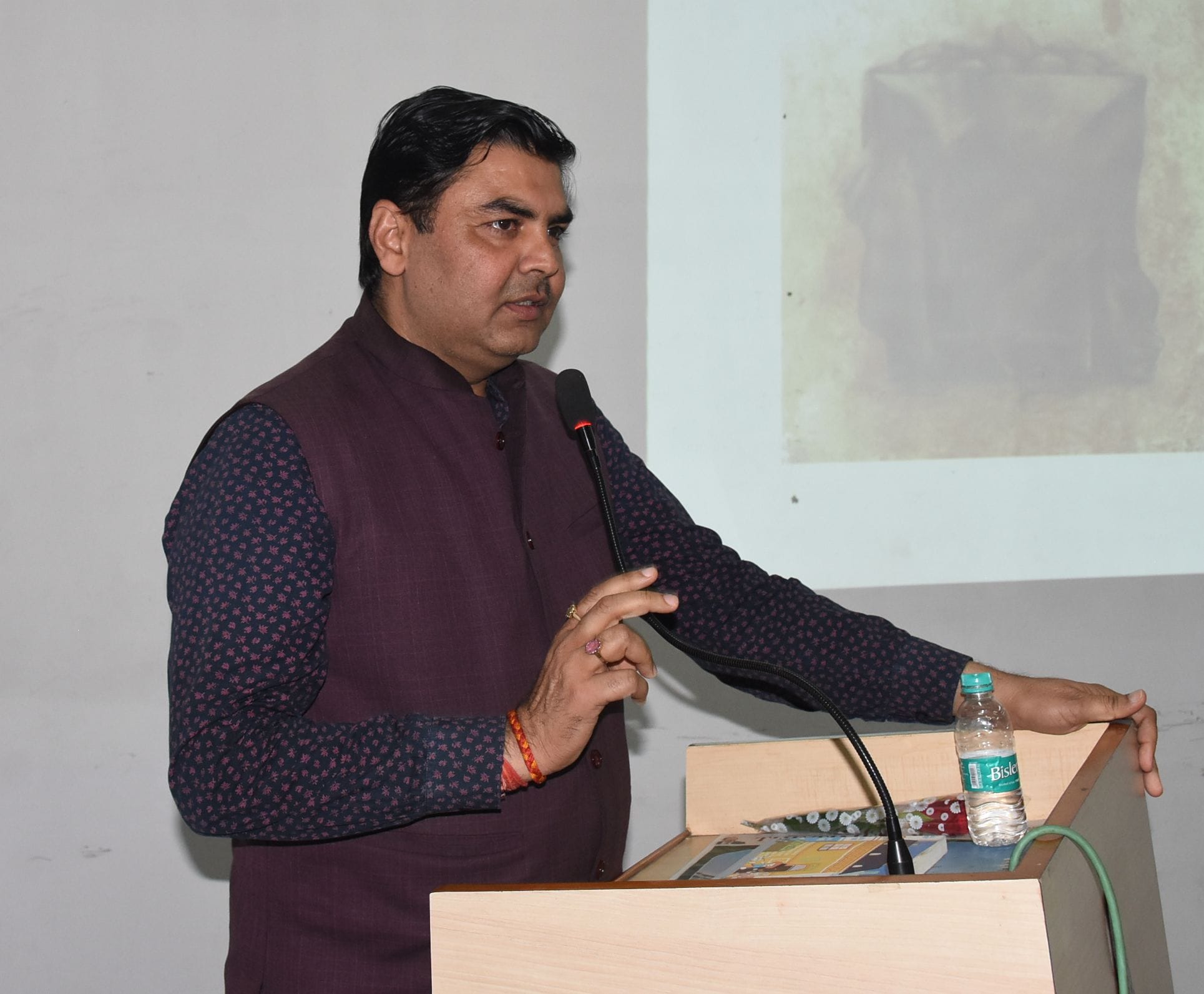 केंद्रीय ललित कला अकादमी के क्षेत्रीय केंद्र में मंगलवार को वर्धनी शीर्षक से आयोजित कार्यक्रम।
