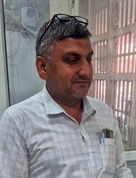 25जेएनडी12-तहसील कार्यालय में दोपहर से पहले छाया अंधेरा। संवाद 25जेएनडी12-तहसील कार्यालय में दोपहर से पहले छाया अंधेरा। संवाद