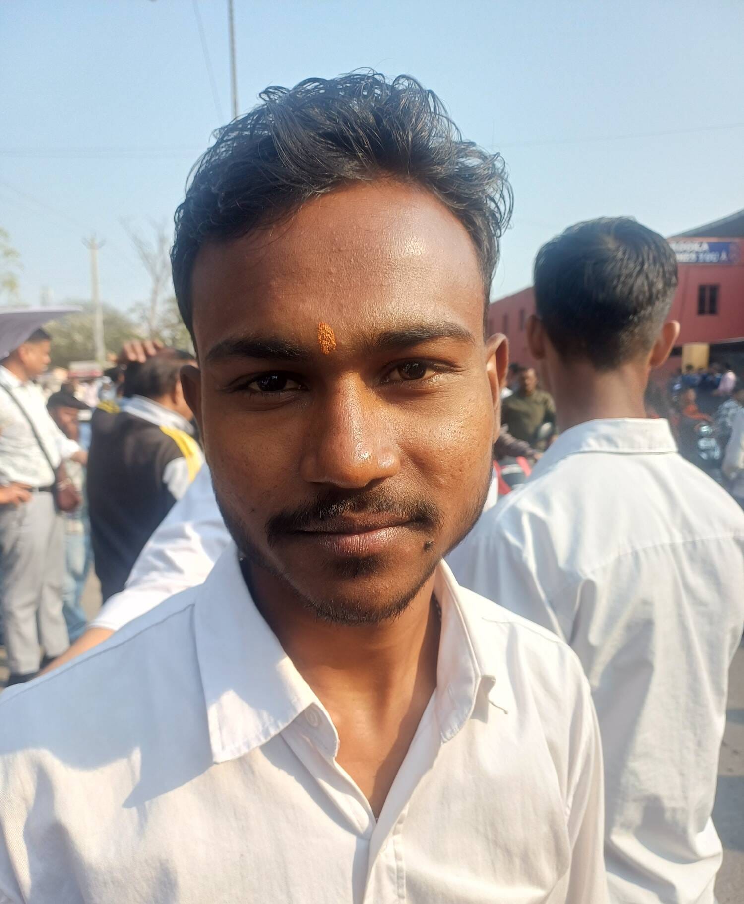 अंबाला छावनी में 12वीं कक्षा की परीक्षा देकर बाहर आते परीक्षार्थी। संवाद अंबाला छावनी में 12वीं कक्षा की परीक्षा देकर बाहर आते परीक्षार्थी। संवाद