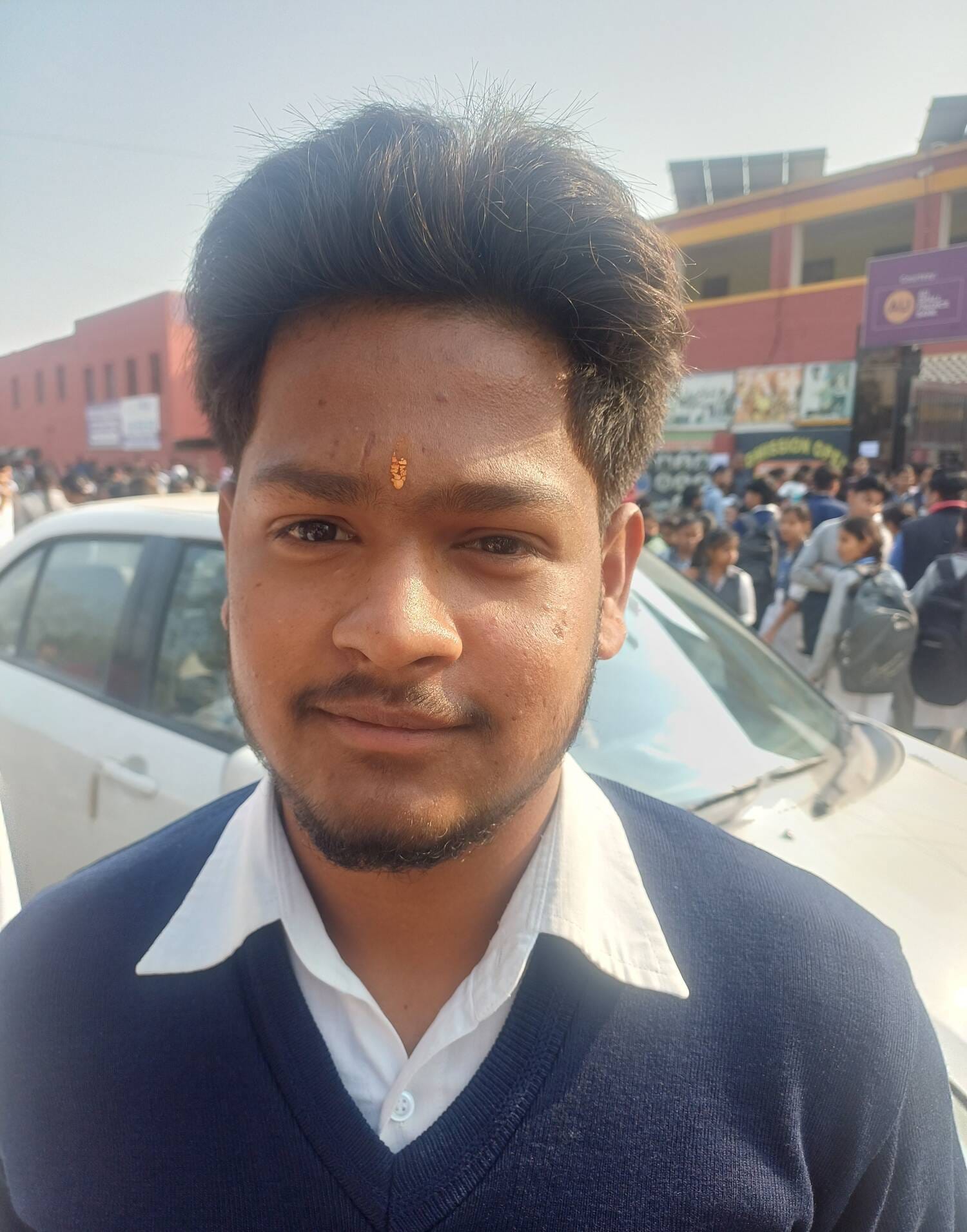 अंबाला छावनी में 12वीं कक्षा की परीक्षा देकर बाहर आते परीक्षार्थी। संवाद अंबाला छावनी में 12वीं कक्षा की परीक्षा देकर बाहर आते परीक्षार्थी। संवाद