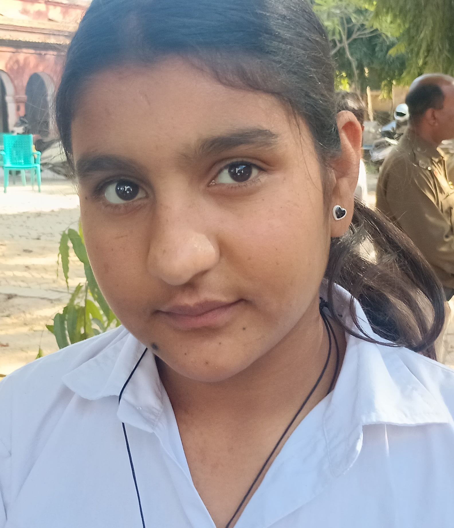 फोटो संख्या:-72 कनीना में विद्यार्थियों को नकल रहित परीक्षा करने की शपथ दिलाते हुए---संवाद