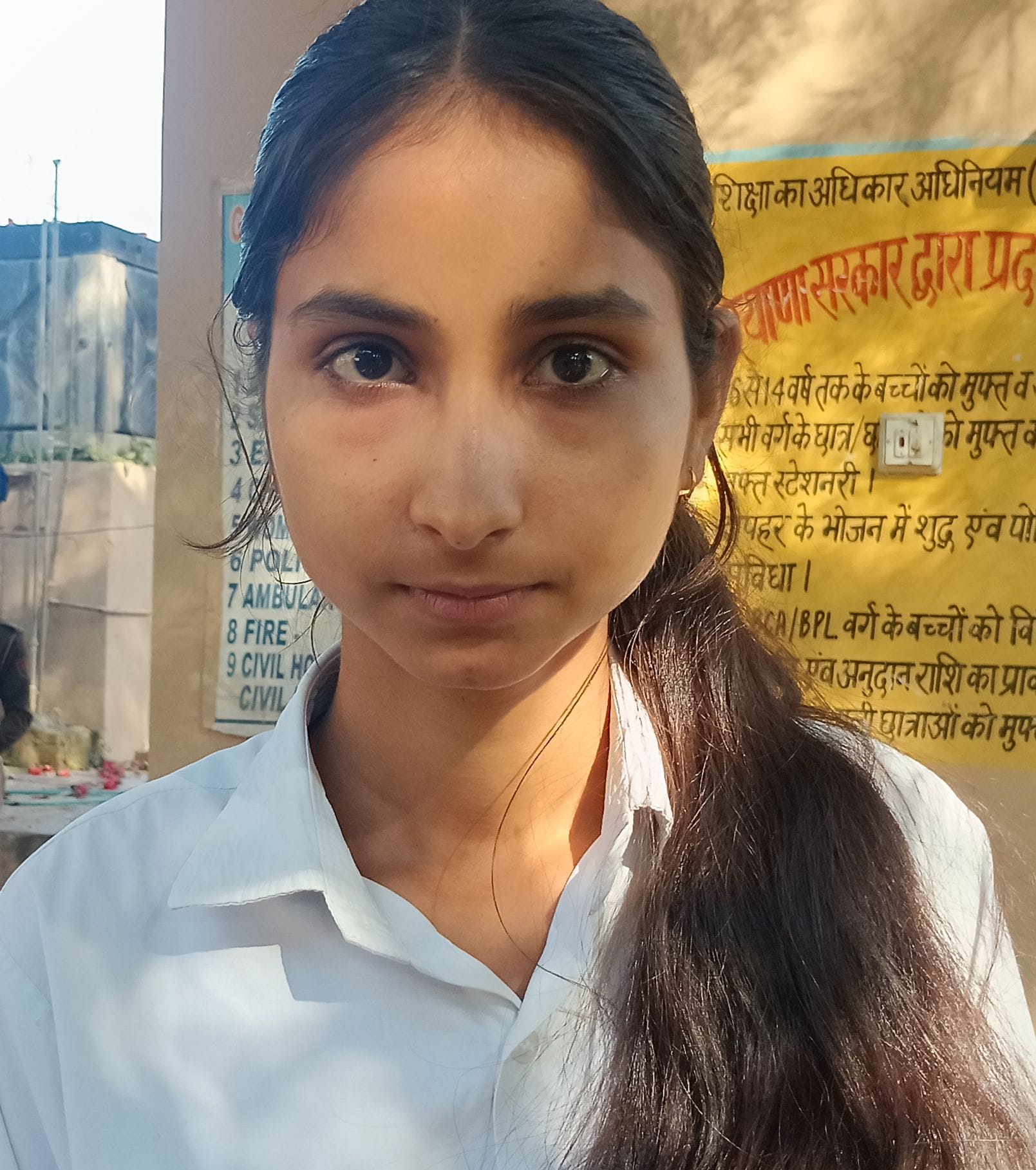 फोटो संख्या:79- पीएम श्री राजकीय कन्या वरिष्ठ माध्यमिक विद्यालय परीक्षा केंद्र के बाहर निकलते व फोटो संख्या:79- पीएम श्री राजकीय कन्या वरिष्ठ माध्यमिक विद्यालय परीक्षा केंद्र के बाहर निकलते व