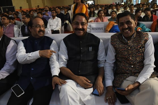 कालीचरण कॉलेज के वार्षिकोत्सव में विधानसभा अध्यक्ष सतीश महाना शामिल हुए। कालीचरण कॉलेज के वार्षिकोत्सव में विधानसभा अध्यक्ष सतीश महाना शामिल हुए।