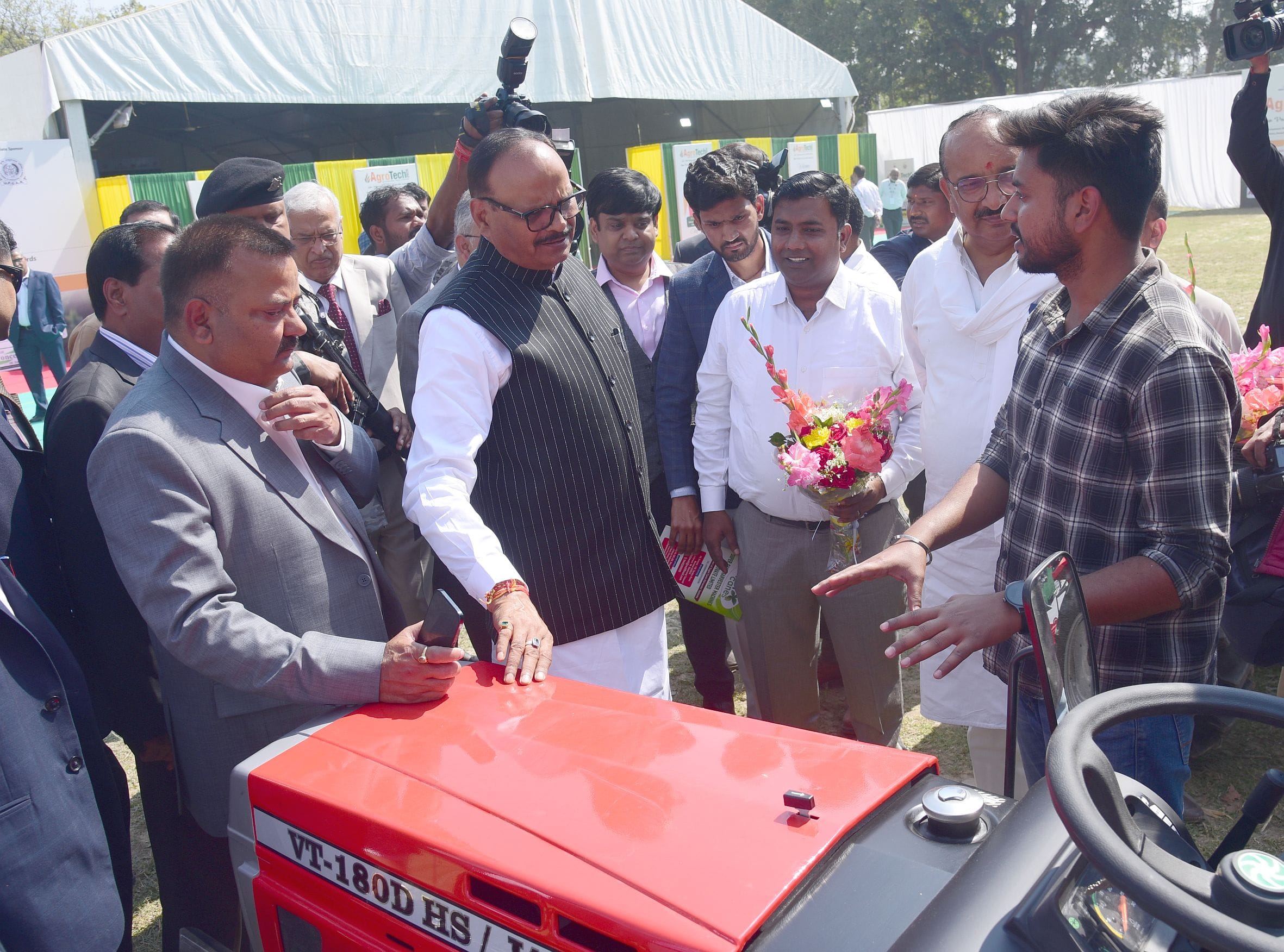 संस्थान परिसर में आयोजित तीन दिवसीय एग्रोटेक। संस्थान परिसर में आयोजित तीन दिवसीय एग्रोटेक।