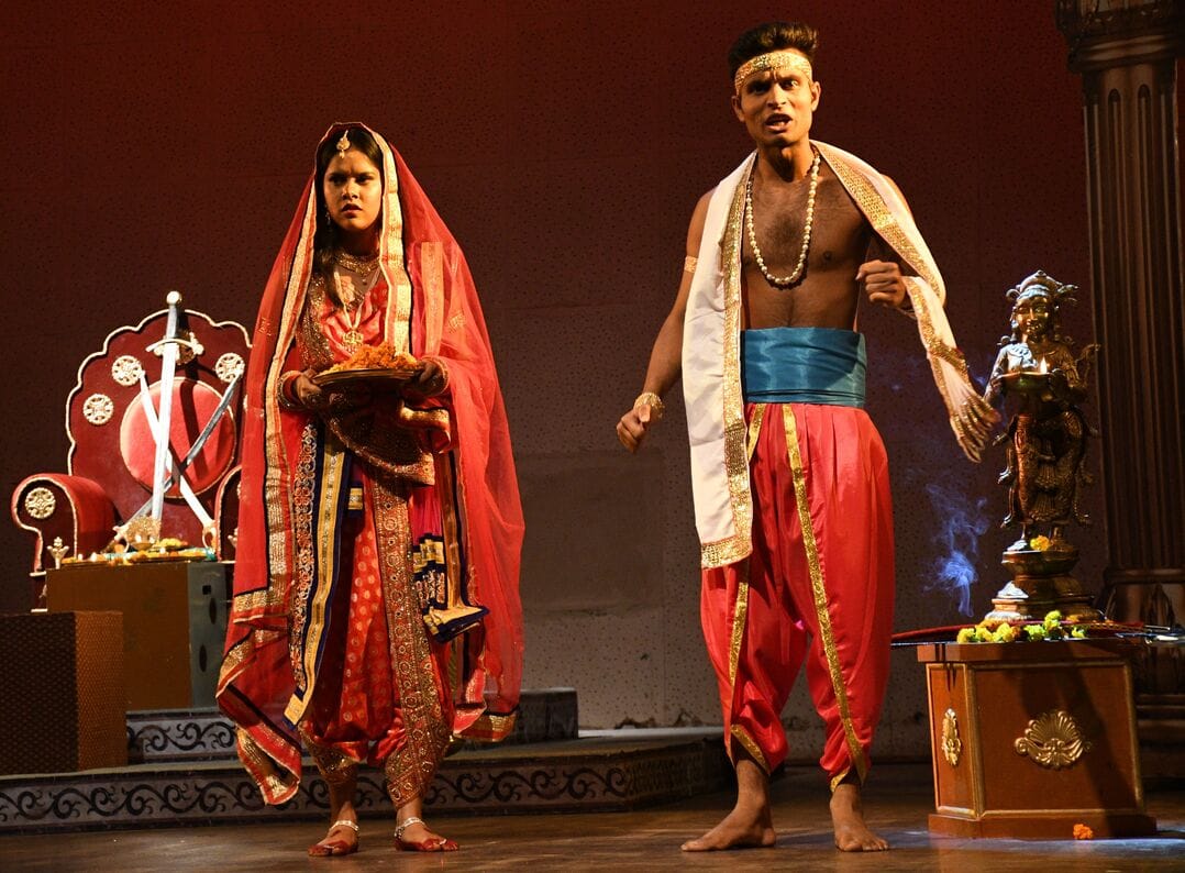 विजय-पर्व में जीवंत हुई सम्राट अशोक की आत्मबोध यात्रा