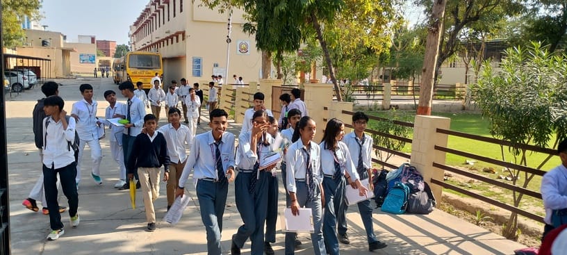 छात्र अरुण।