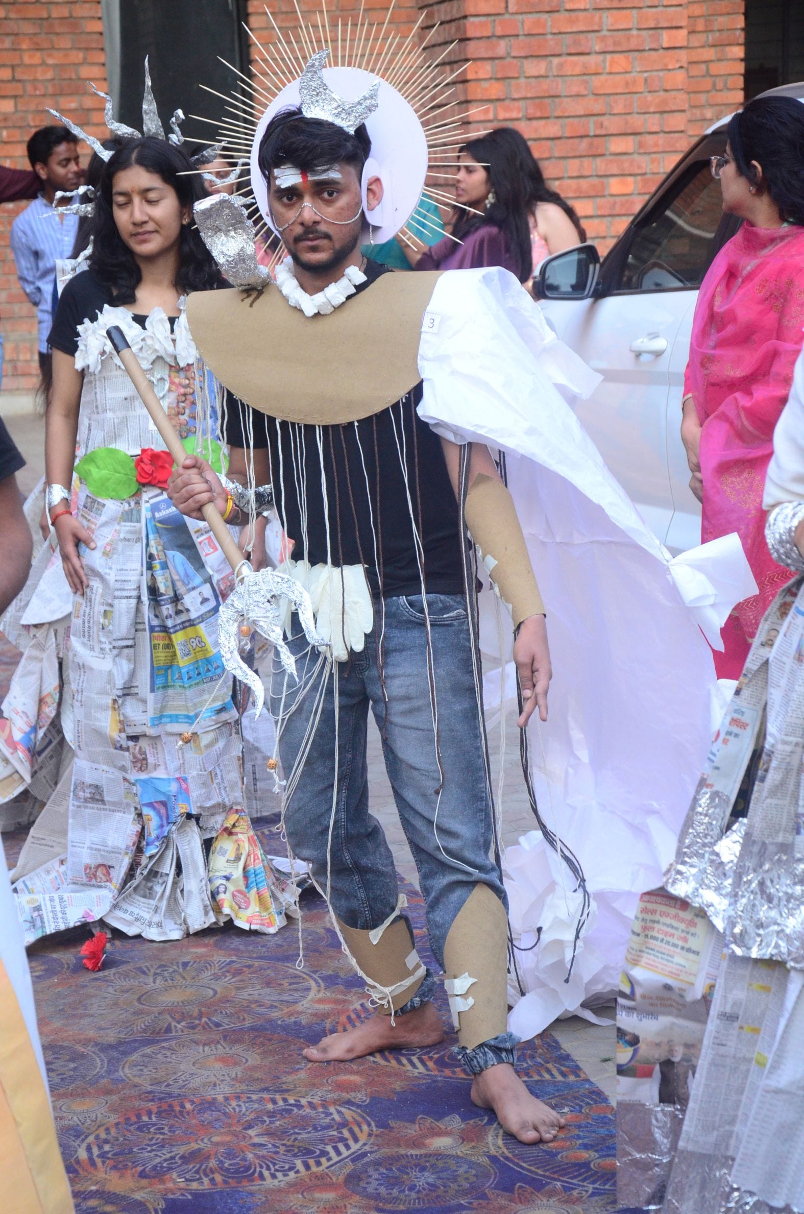 प्रतियोगिताओं में हिस्सा लेते प्रतिभागी। प्रतियोगिताओं में हिस्सा लेते प्रतिभागी।