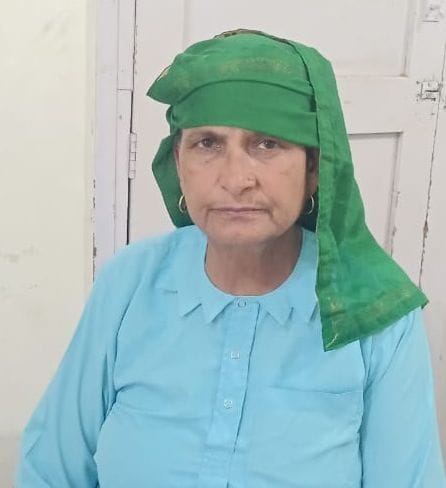 फोटो संख्या:52- नागरिक अस्पताल में मरीज की जांच करते डॉ. राहुल यादव--संवाद फोटो संख्या:52- नागरिक अस्पताल में मरीज की जांच करते डॉ. राहुल यादव--संवाद