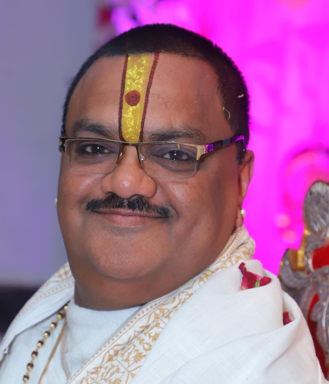 आचार्य उपेन्द्र नाथ चतुर्वेदी, विद्वान।