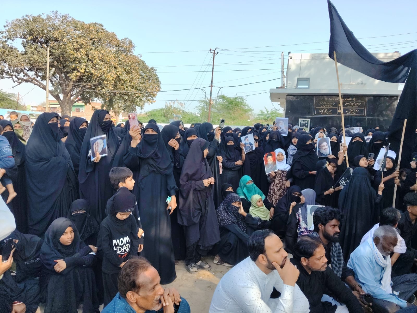 खामेनेई की शहादत को याद कर करारी कस्बा के कर्बला में किया गया शोक सभा का आयोजन- संवाद खामेनेई की शहादत को याद कर करारी कस्बा के कर्बला में किया गया शोक सभा का आयोजन- संवाद