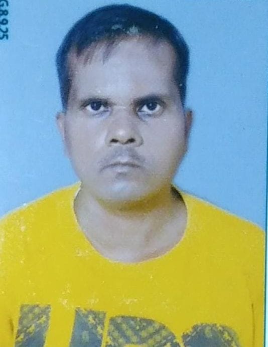 संध्या व देवेंद्र की फाइल फोटो।