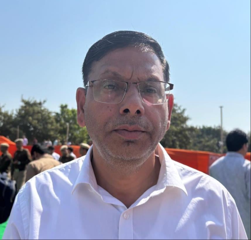 सोनीपत के गांव भटगांव में आयोजित चारा अनुदान राशि चेक वितरण समारोह में पहुंचने पर मुख्यमंत्री 