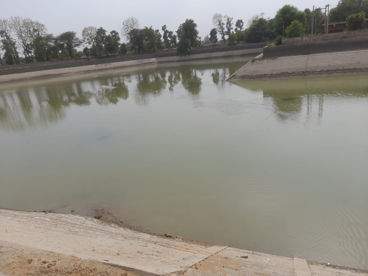 फोटो संख्या:62- देवास जलघर के टैंक नंबर दो में पानी---संवाद