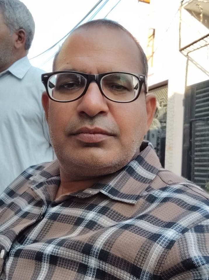 13-रोहतक के रैनकपुरा में नए पेयजल बूस्टर का फिनिशिंग कार्य करते कर्मचारी। संवाद